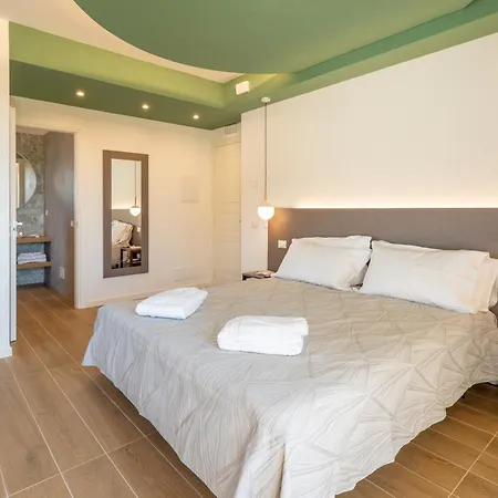 Borgo Riparossa Agroturismo *